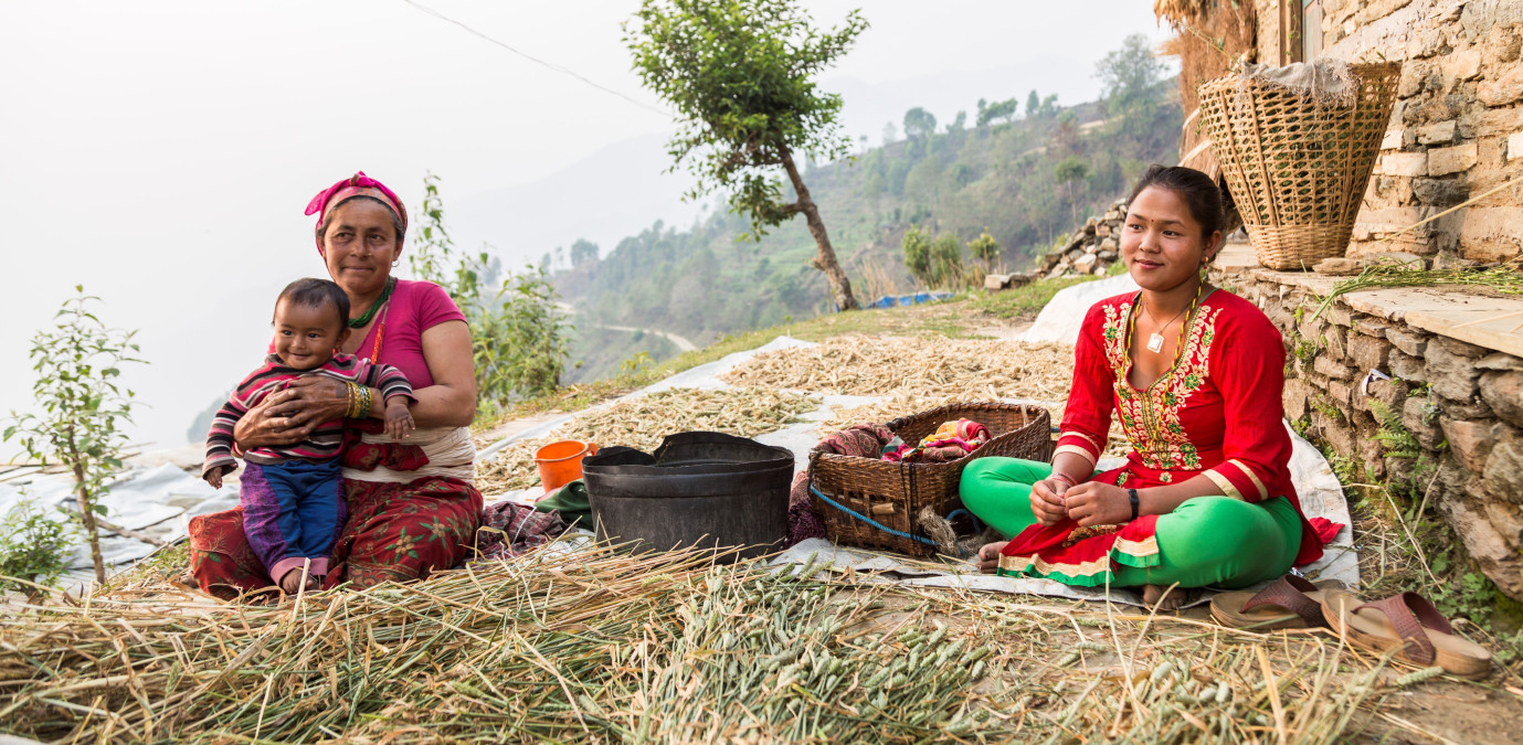 हानिकारक सामाजिक मान्यताहरूलाई चुनौती दिँदै नेपाली किशोरी आमाहरू