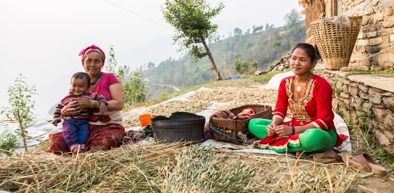 हानिकारक सामाजिक मान्यताहरूलाई चुनौती दिँदै नेपाली किशोरी आमाहरू