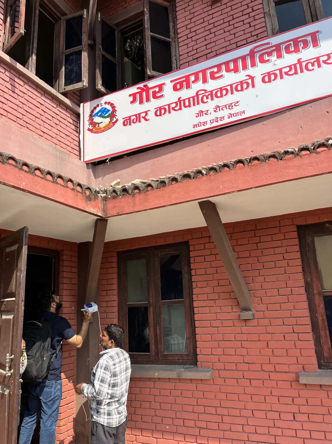 VayuCast sensor being installed at Gaur municipality office